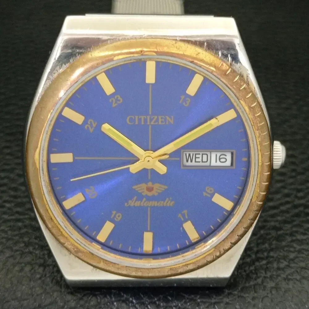 Vintage 1971 Citizen Automatic Mens Silver Watch W/daydate & Gold accents